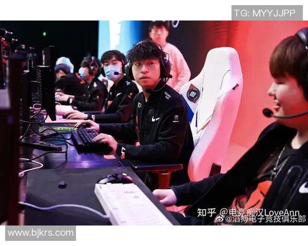 英雄联盟战术分析：深入探讨TES战队的盯防策略与执行技巧